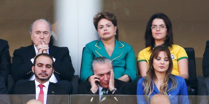 <h2>A elite brasileira mostra o quão atrasada e incivilizada ela é</h2>Ontem, o Brasil mostrou como ainda temos uma elite atrasada. Em pleno jogo de abertura da Copa do ... A elite brasileira mostra o quão atrasada e incivilizada ela é